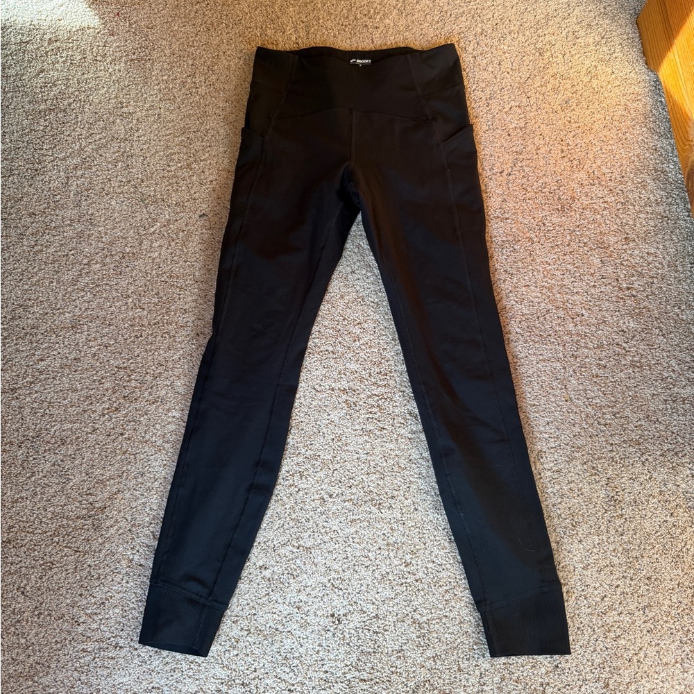 Brooks Momentum Thermal Tight